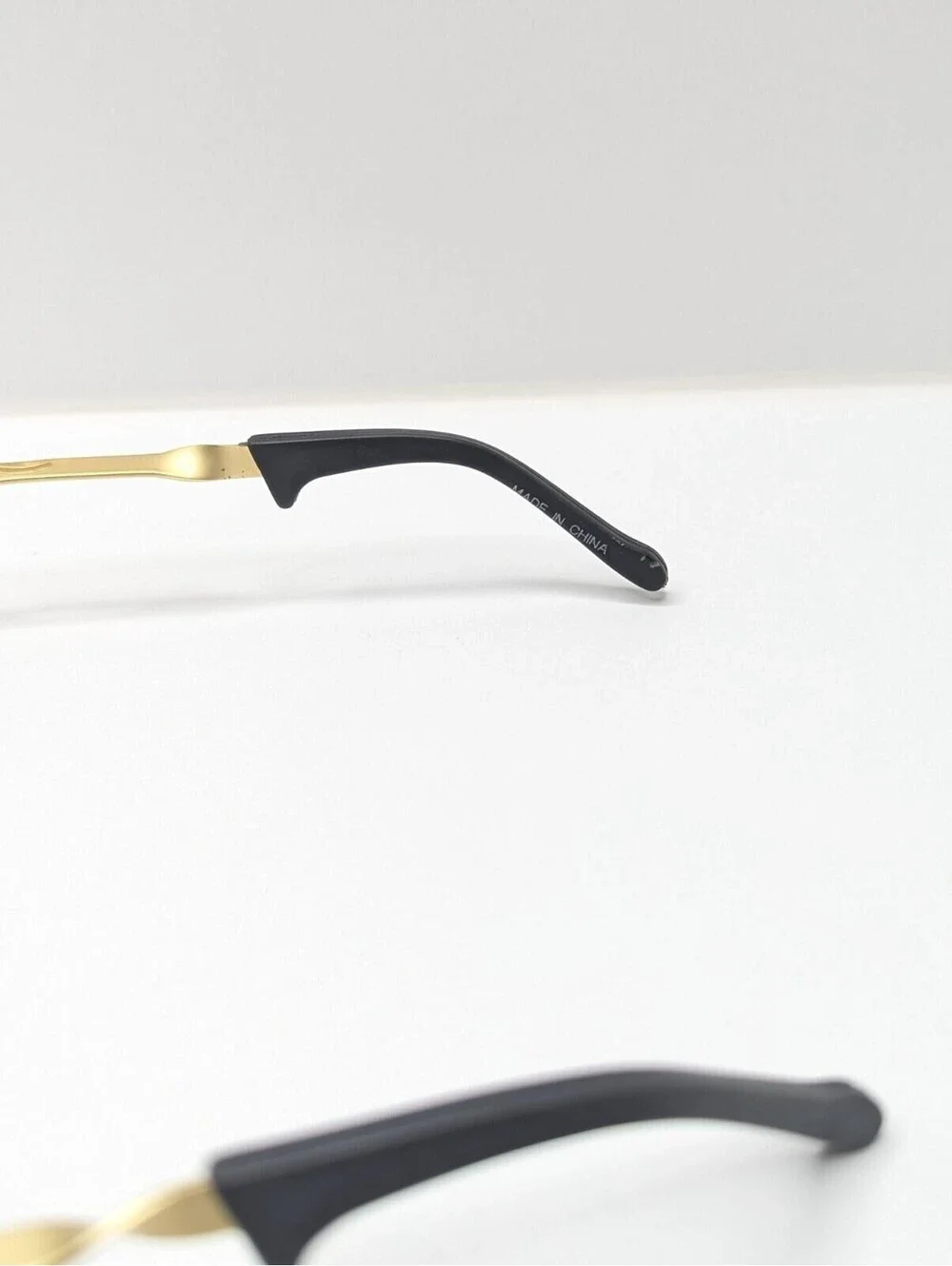 Vintage Style Gold Tone Quality Oval Sunglasses